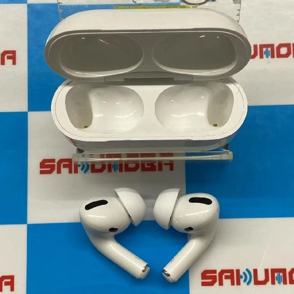 AirPods Pro MagSafe対応  MLWK3J/A ホワイト