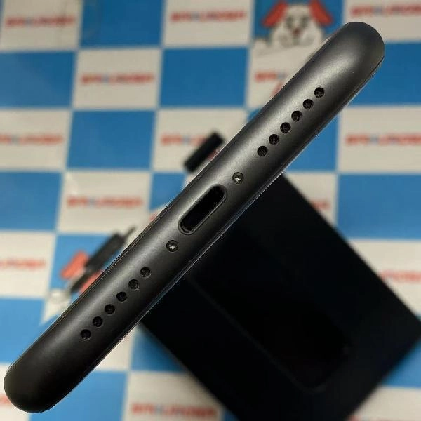 iPhone11 au版SIMフリー 256GB NWM72J/A A2221 ブラック