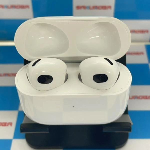 Apple AirPods 第3世代 MagSafe充電ケース付き  MME73J/A A2566 ホワイト