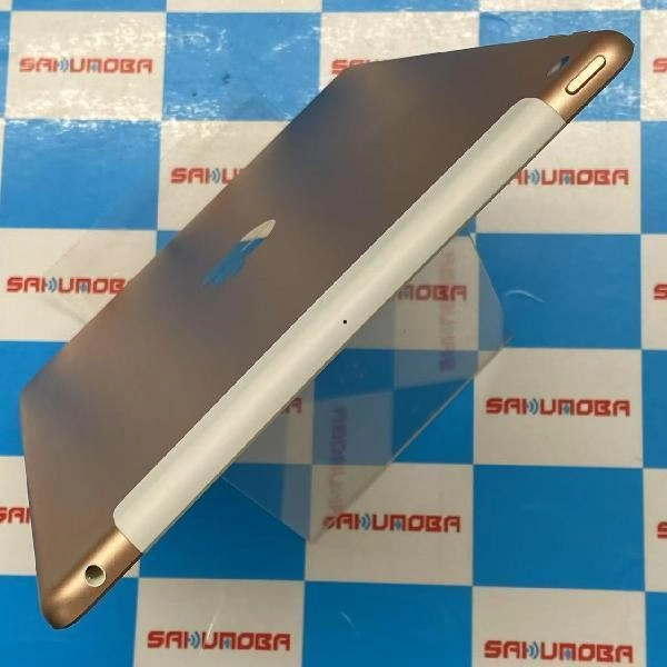 iPad 第6世代 docomo版SIMフリー 32GB MRM02J/A A1954 極美品