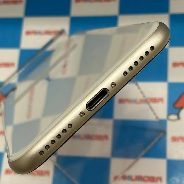 iPhoneSE 第3世代 SoftBank版SIMフリー 64GB MMYD3J/A A2782