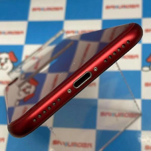 iPhoneSE 第3世代 au版SIMフリー 64GB MMYE3J/A A2782 美品