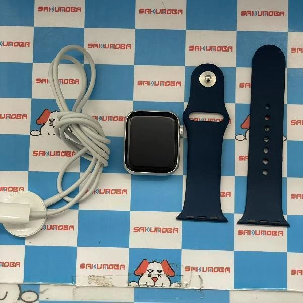 Apple Watch SE GPSモデル  MKNY3J/A 40mm