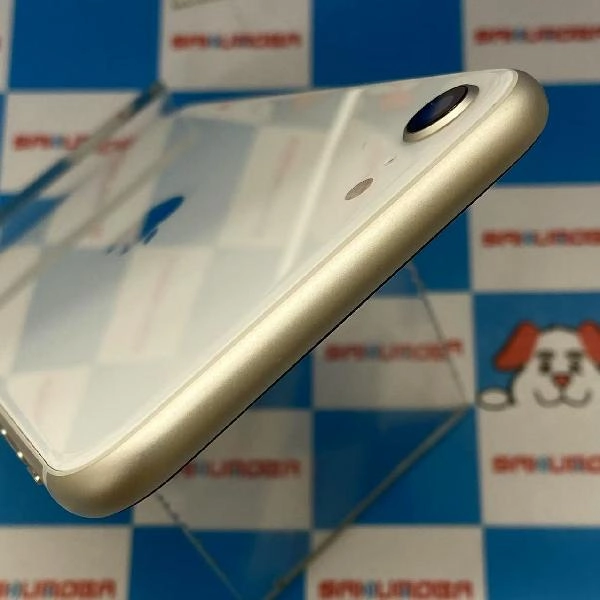 iPhoneSE 第3世代 au版SIMフリー 64GB MMYD3J/A A2782 美品