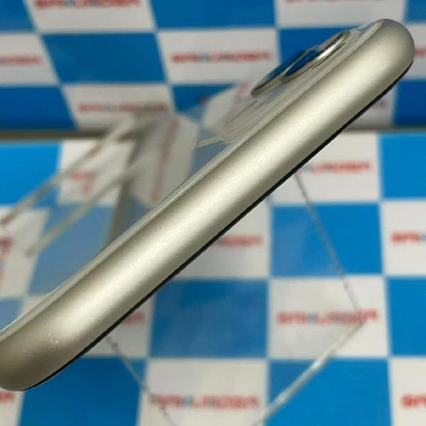 iPhone11 docomo版SIMフリー 128GB MWM22J/A A2221 ホワイト