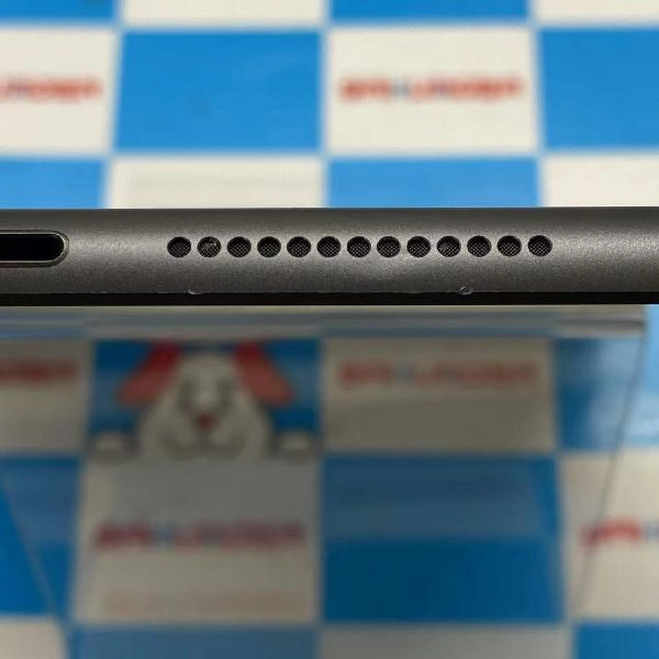 iPad 第9世代 au版SIMフリー 64GB MK473J/A A2604