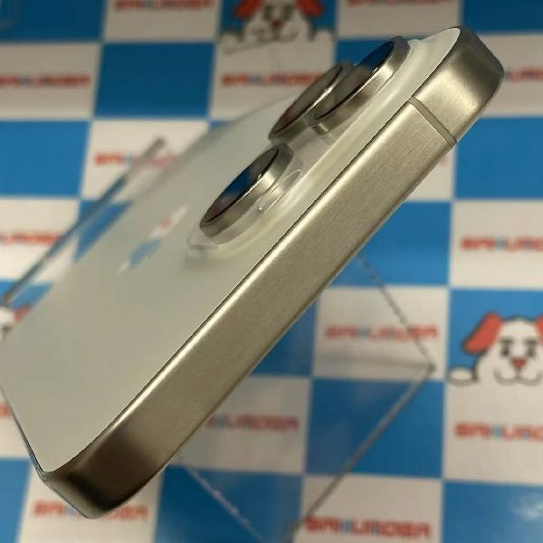 iPhone15 Pro Max 海外版SIMフリー 256GB MU673LL/A A2849 極美品 ホワイトチタニウム