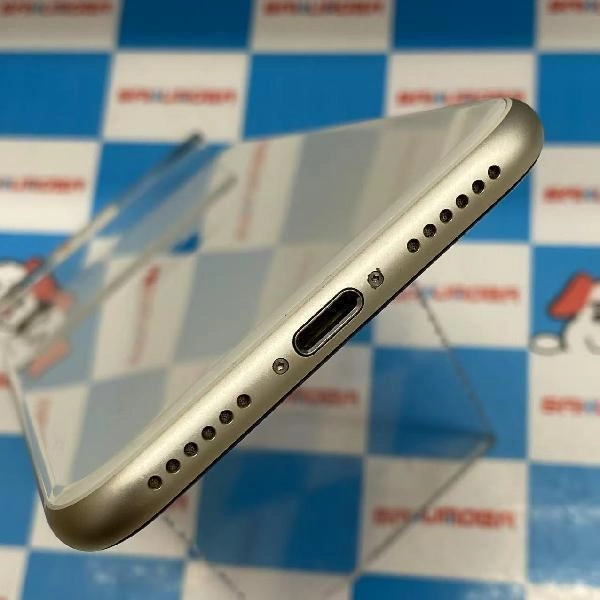 iPhoneSE 第3世代 Apple版SIMフリー 128GB MMYG3J/A A2782 美品