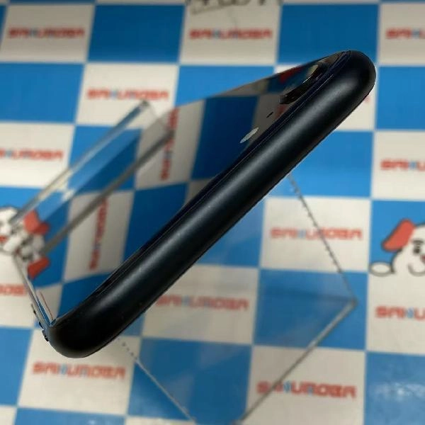 iPhoneSE 第3世代 au版SIMフリー 64GB MMYC3J/A A2782