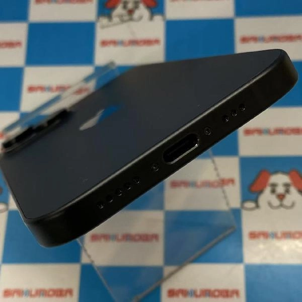 iPhone15 docomo版SIMフリー 128GB MTMH3J/A A3089 新品同様