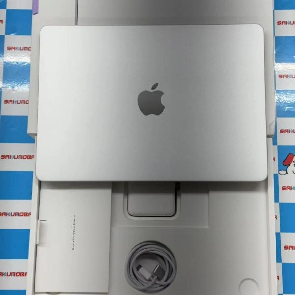 MacBook Air 13インチ Early2025 256GB Z1CT000U9J/A A3240 新品同様 シルバー