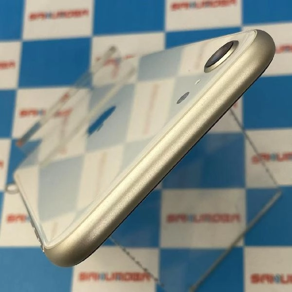 iPhoneSE 第3世代 Apple版SIMフリー 64GB MMYD3J/A A2782 極美品