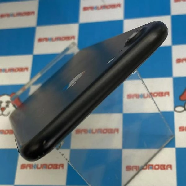 iPhone7 docomo版SIMフリー 256GB MNCQ2J/A A1779 ジャンク品 ブラック