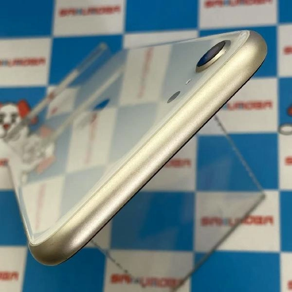 iPhoneSE 第3世代 au版SIMフリー 64GB MMYD3J/A A2782 美品