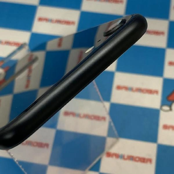 iPhoneSE 第3世代 SoftBank版SIMフリー 64GB MMYC3J/A A2782 美品