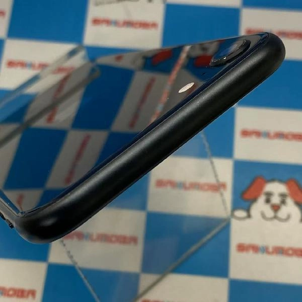 iPhoneSE 第3世代 SoftBank版SIMフリー 64GB MMYC3J/A A2782 美品