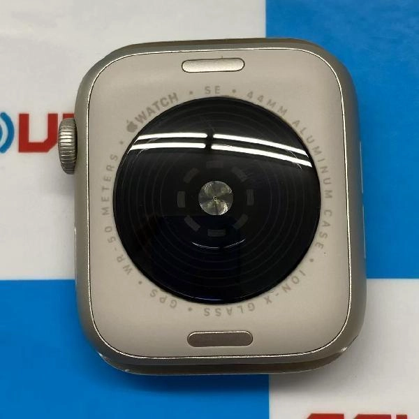 Apple Watch SE 第2世代 GPSモデル 32GB MRE43J/A