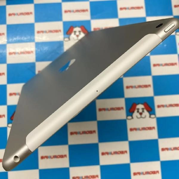 iPad 第9世代 docomo版SIMフリー 256GB MK4H3J/A A2604