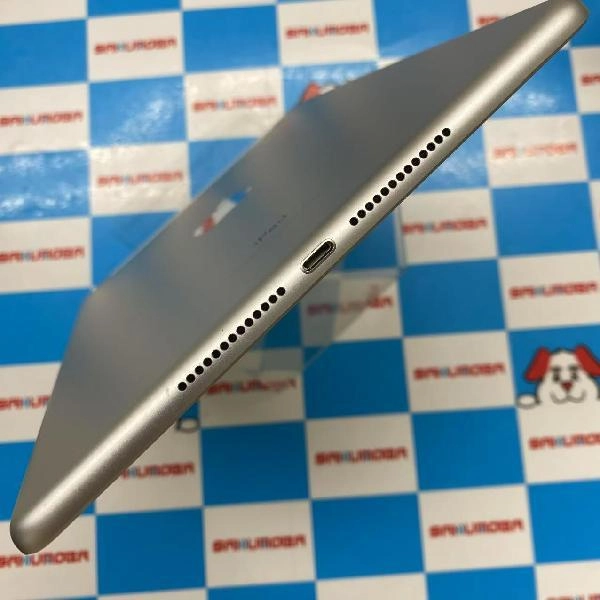 iPad 第5世代 SoftBank版SIMフリー 32GB MP1L2J/A A1823 訳あり大特価