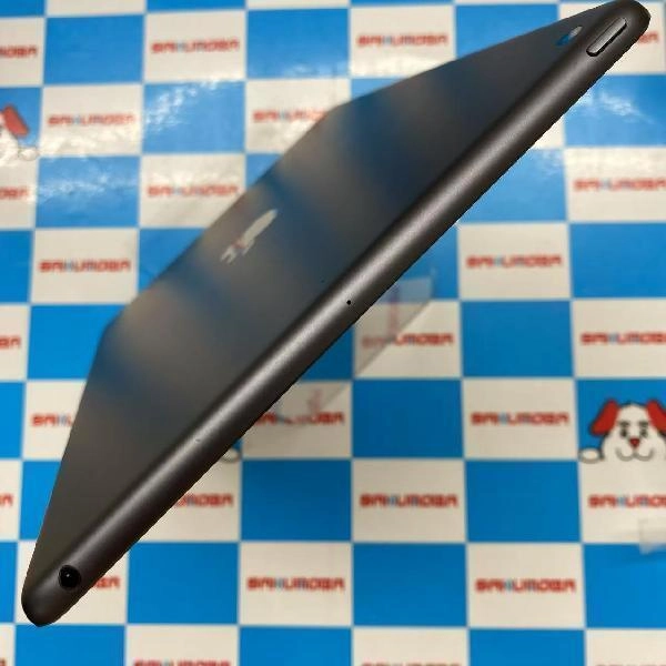 iPad 第7世代 Wi-Fiモデル 32GB MW742J/A A2197