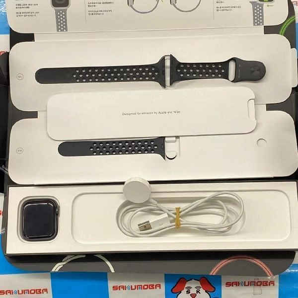 Apple Watch Nike Series 6 40mm GPS + Cellularモデル 32GB M07E3J/A