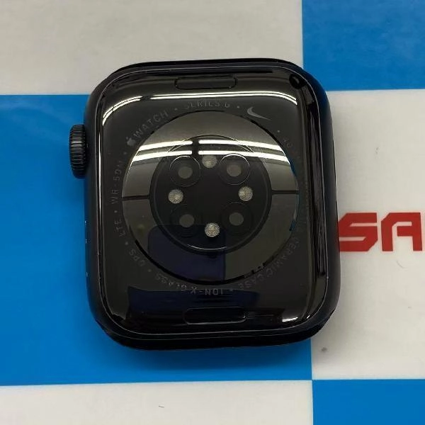 Apple Watch Nike Series 6 40mm GPS + Cellularモデル 32GB M07E3J/A