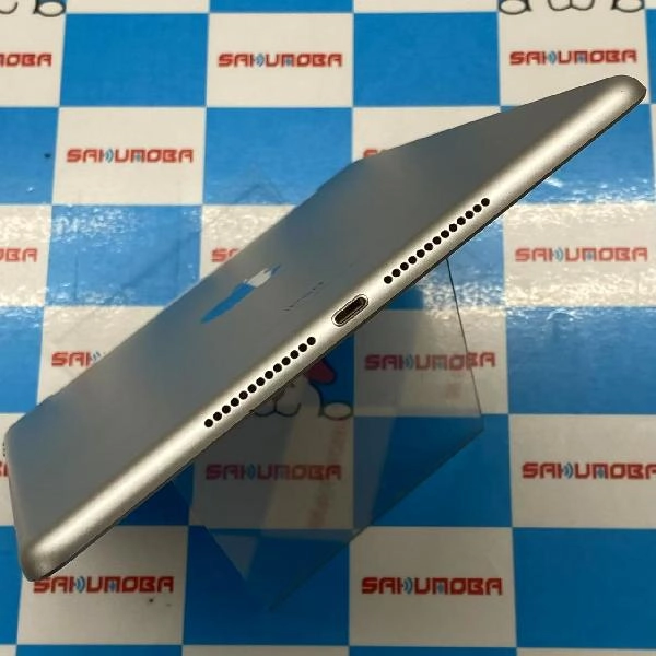 iPad 第5世代 au版SIMフリー 32GB MP1L2J/A A1823 ジャンク品