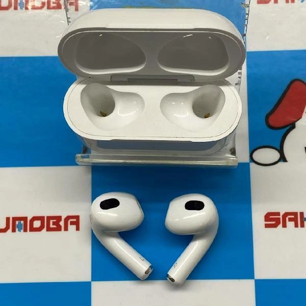 Apple AirPods 第3世代 MagSafe充電ケース付き  6F21 ホワイト