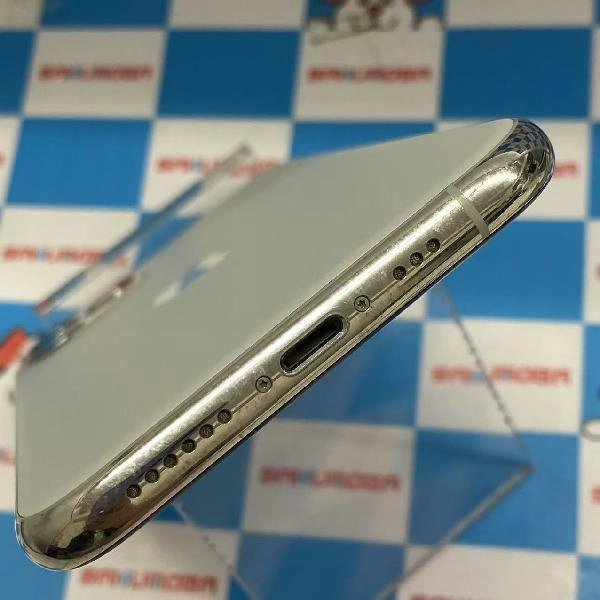 iPhone11 Pro au版SIMフリー 64GB MWC32J/A A2215