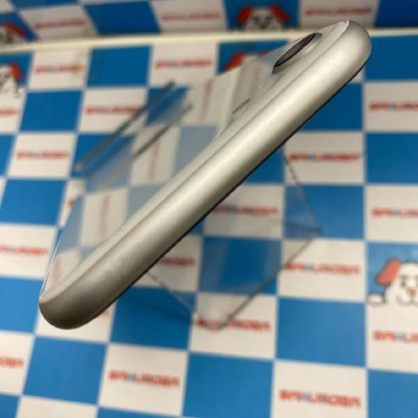 iPhoneSE 第2世代 Apple版SIMフリー 128GB MXD12J/A A2296 新品同様 ホワイト