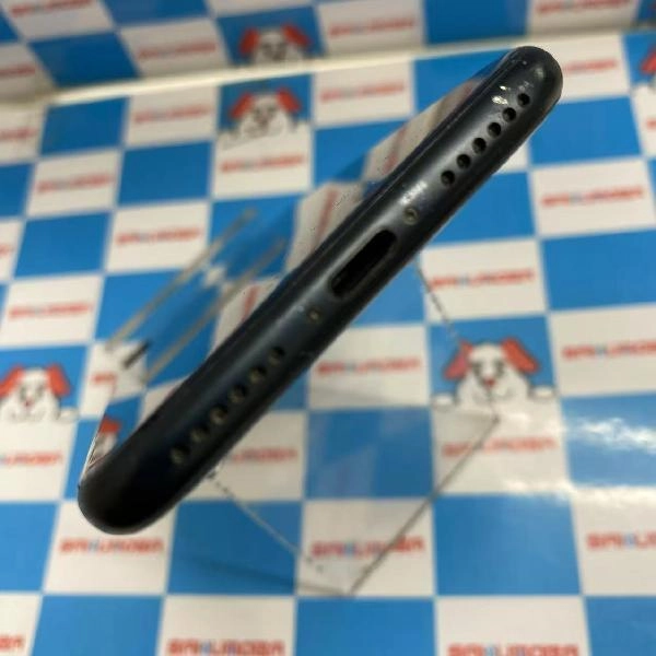 iPhoneSE 第3世代 Apple版SIMフリー 128GB MMYF3J/A A2782