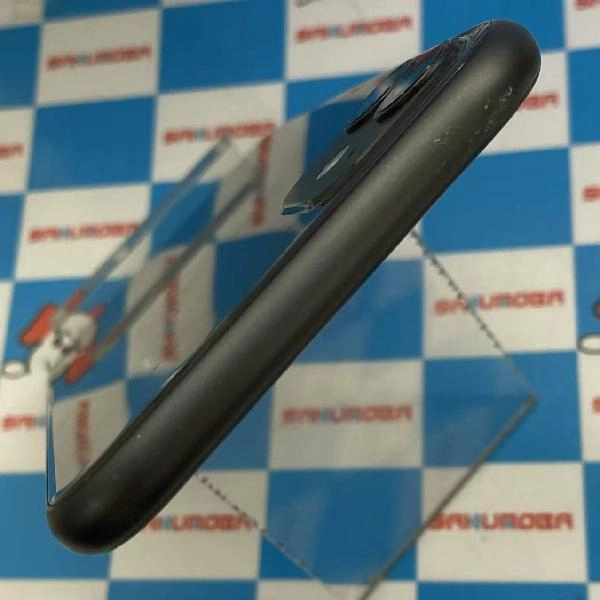 iPhone11 au版SIMフリー 64GB MWLT2J/A A2221 ジャンク品 ブラック