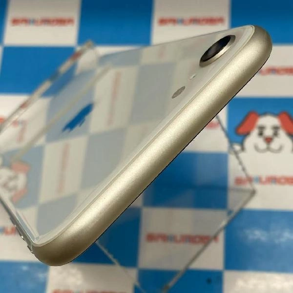 iPhoneSE 第3世代 au版SIMフリー 64GB MMYD3J/A A2782 極美品