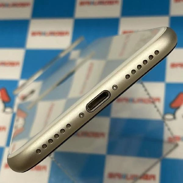 iPhoneSE 第3世代 SoftBank版SIMフリー 64GB MMYD3J/A A2782 極美品