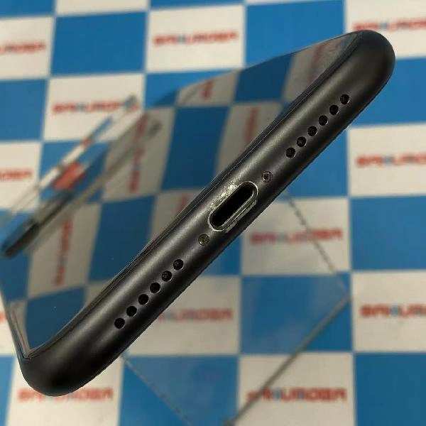 iPhone11 docomo版SIMフリー 64GB MWLT2J/A A2221 ジャンク品 ブラック