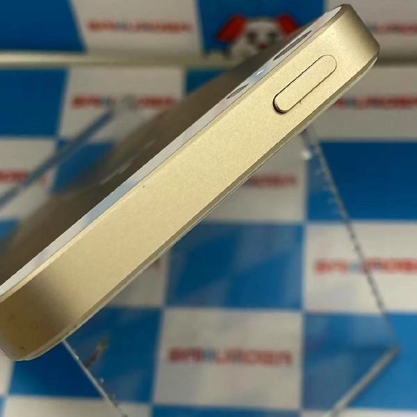 iPhoneSE docomo版SIMフリー 16GB MLXM2J/A A1723