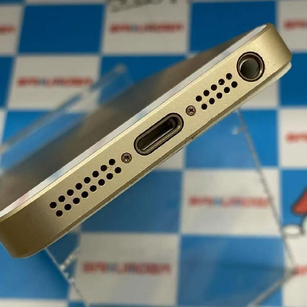 iPhoneSE SoftBank版SIMフリー 32GB MP842J/A A1723