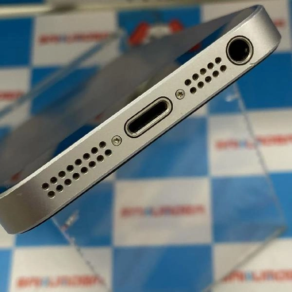 iPhoneSE SoftBank版SIMフリー 128GB MP862J/A A1723