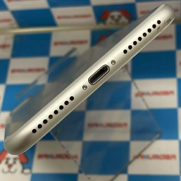 iPhone7 Plus au版SIMフリー 32GB MNRA2J/A A1785 シルバー