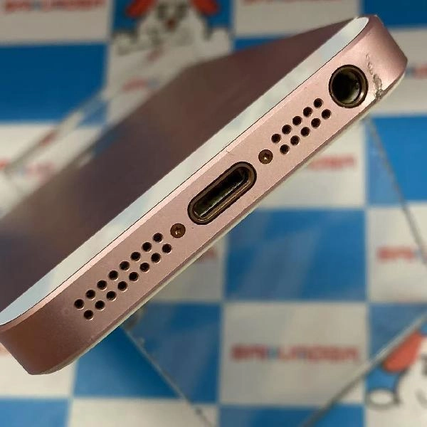 iPhoneSE Apple版SIMフリー 32GB MP852J/A A1723 ジャンク品