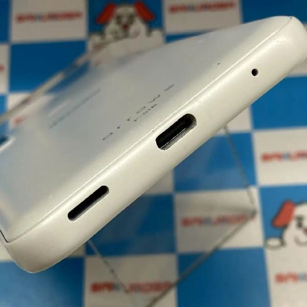 arrows We F-51B docomo 64GB ホワイト