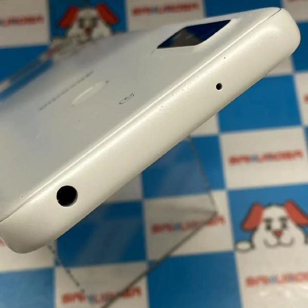 arrows We F-51B docomo 64GB ホワイト