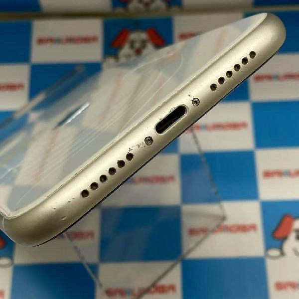 iPhone11 Apple版SIMフリー 128GB MWM22J/A A2221 ジャンク品 ホワイト