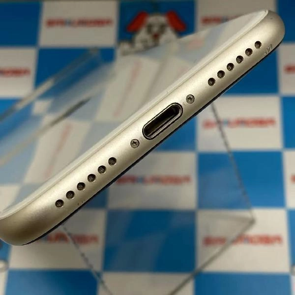 iPhoneSE 第3世代 docomo版SIMフリー 128GB MMYG3J/A A2782