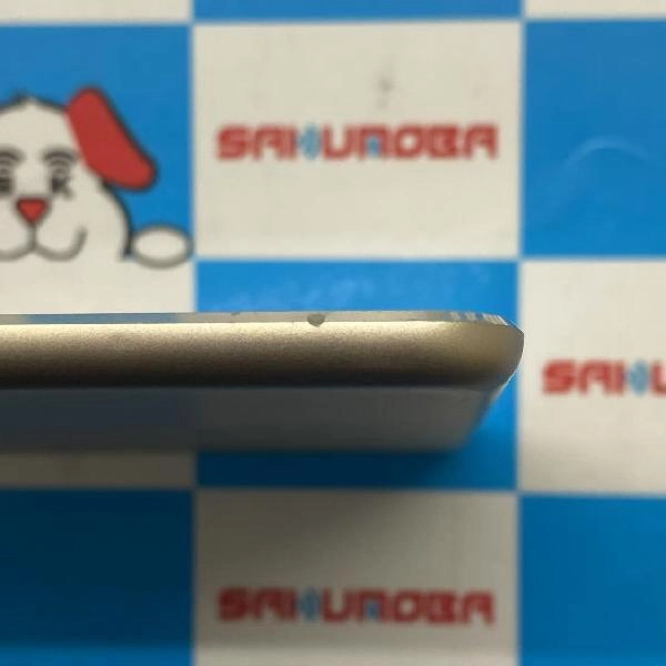 iPad mini 第4世代 docomo版SIMフリー 64GB MK752J/A A1550 ジャンク品 ゴールド