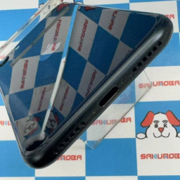 iPhoneSE 第3世代 au版SIMフリー 64GB MMYC3J/A A2782 極美品