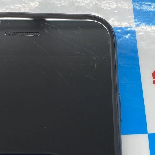 iPhoneSE 第3世代 au版SIMフリー 64GB MMYC3J/A A2782