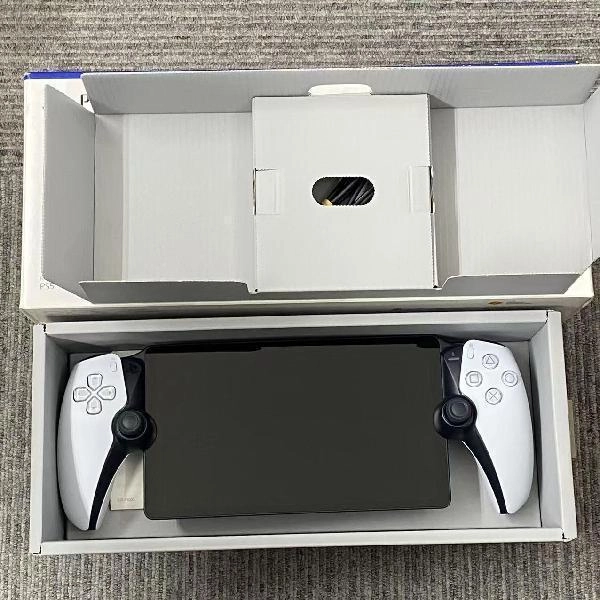 PlayStation Portal リモートプレーヤー  CFIJ-18000 極美品 ホワイト