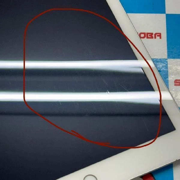 iPad 第5世代 docomo版SIMフリー 32GB MP1L2J/A A1823