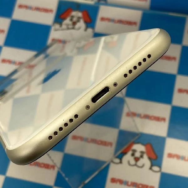 iPhone11 Apple版SIMフリー 128GB MWM22J/A A2221 ジャンク品 ホワイト